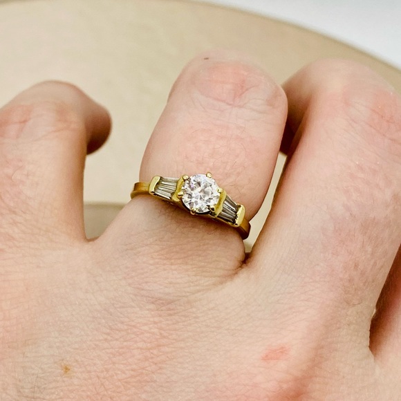 EUC Vintage 10k Yellow Gold Engagement Ring - Picture 8 of 15